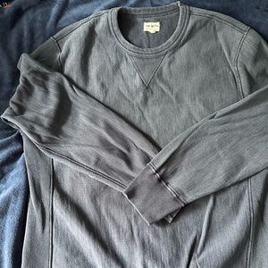TODD SNYDER MENS GARMENT DYED CREW SWEATSHIRT SIZE XLARGE.